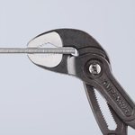 Клещи трубные KNIPEX Cobra® черненая 300 мм 8701300