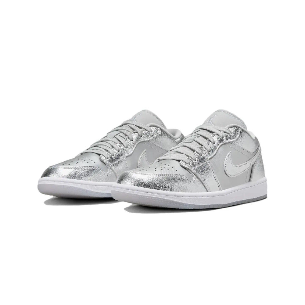 Женские кроссовки Air Jordan 1 Low SE 'Metallic Silver' FN5030-001