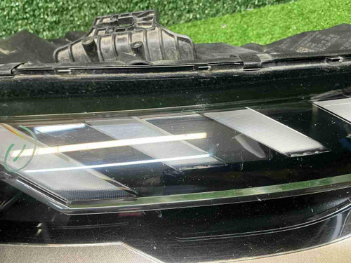 Фара правая Audi A4 B9 (2019-2025) LED