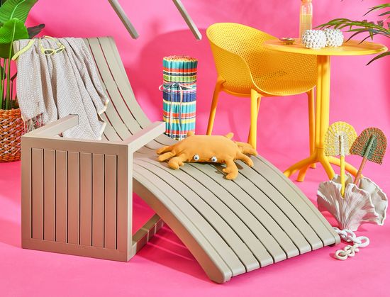 Стол пластиковый Octopus желтый Турция