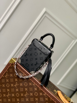 Louis Vuitton Camera Box