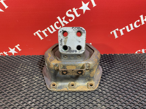 Подушка двигателя задняя