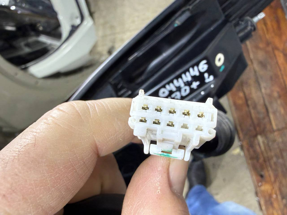 Фонарь задний левый Jetour X70 PLUS 23-нв Б/У Оригинал F184433010