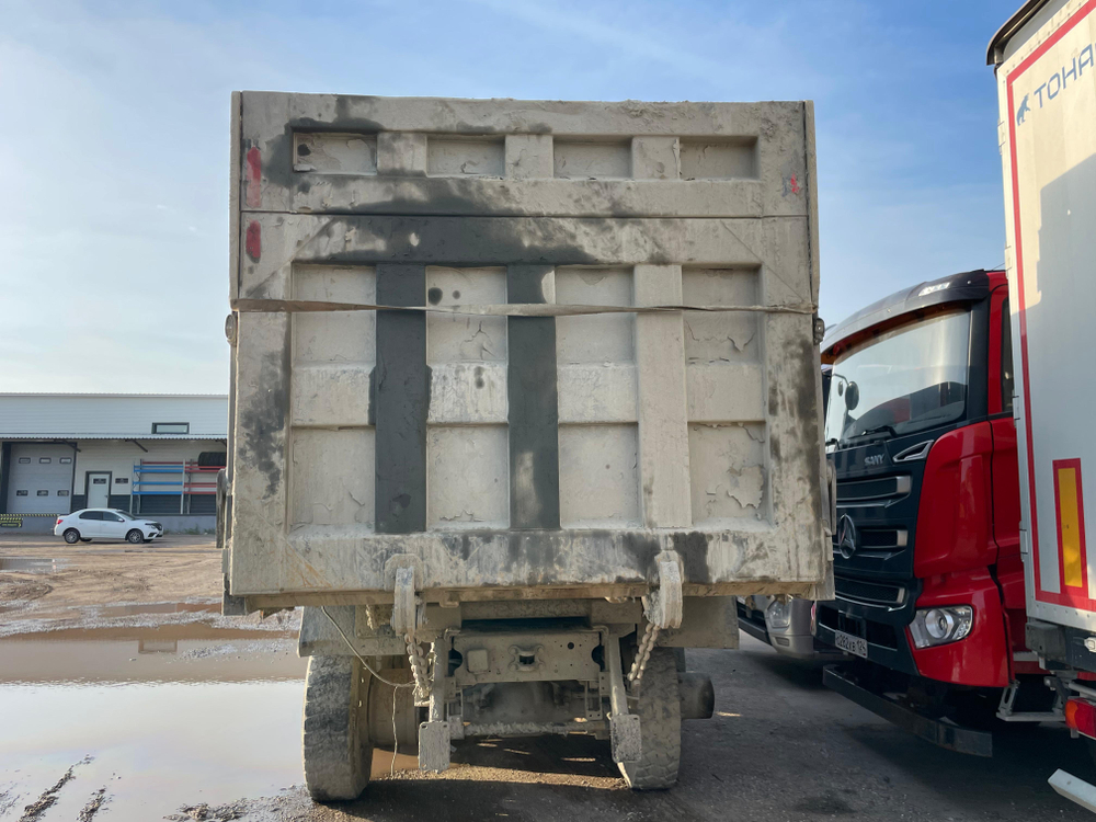 Shacman (Shaanxi) SX* 8x4 Самосвал SX33186T366 (Дизельный, 11,6 л, 369 л.с., МТ)