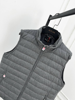 Безрукавка Kiton