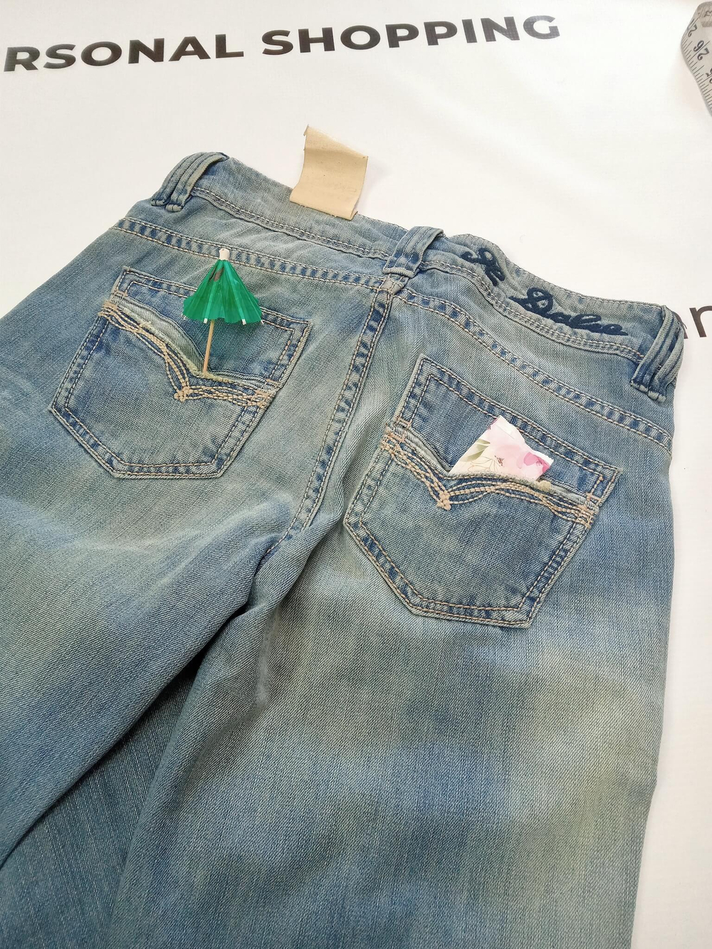 Джинсы IL'DOLCE jeans flare.Цвет голубой с эффектом потёртости. Размер walst:25 -40/42 русский