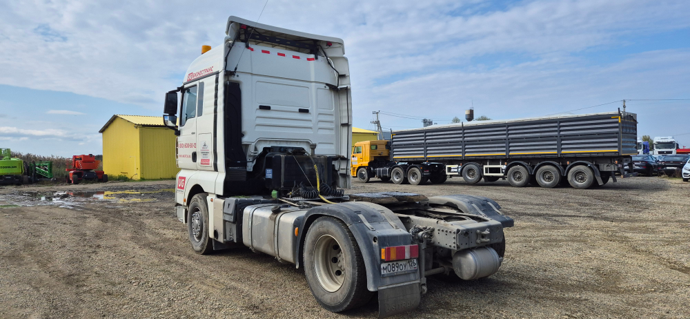 SITRAK C7H 4x2 Седельный тягач ZZ4186V361HE (Дизельный, 12,4 л, 480 л.с., АТ)