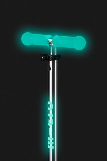 Самокат Maxi Micro Deluxe Glow Plus (светящийся) LED зеленый мармелад