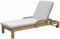 Шезлонг Rimini из массива акации с бежевым матрасом