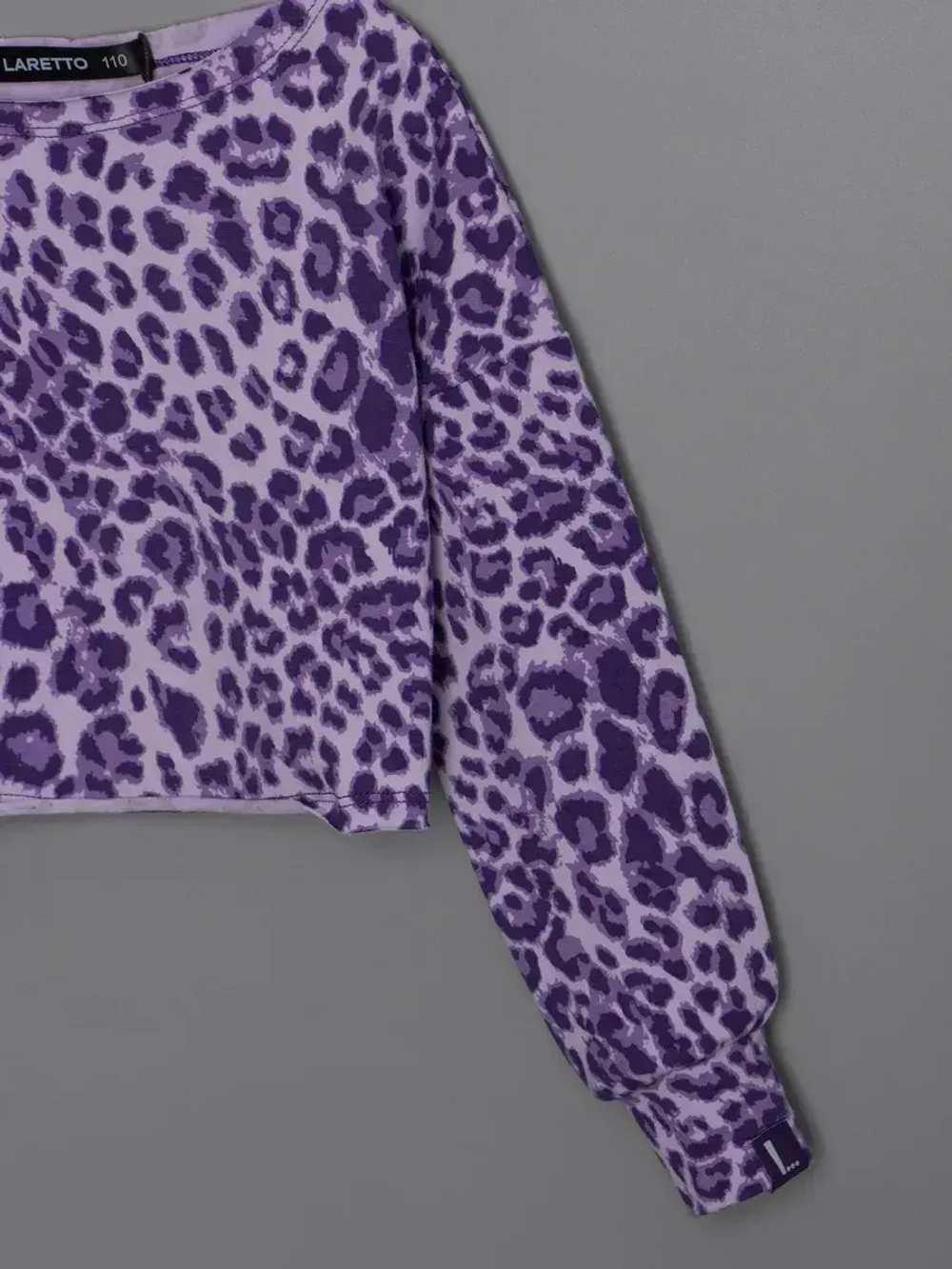 Лонгслив для девочки укороченный, леопард