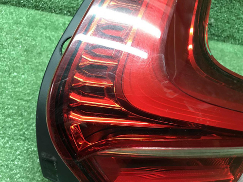 Фонарь правый Volvo XC40 (2017-н.в.)