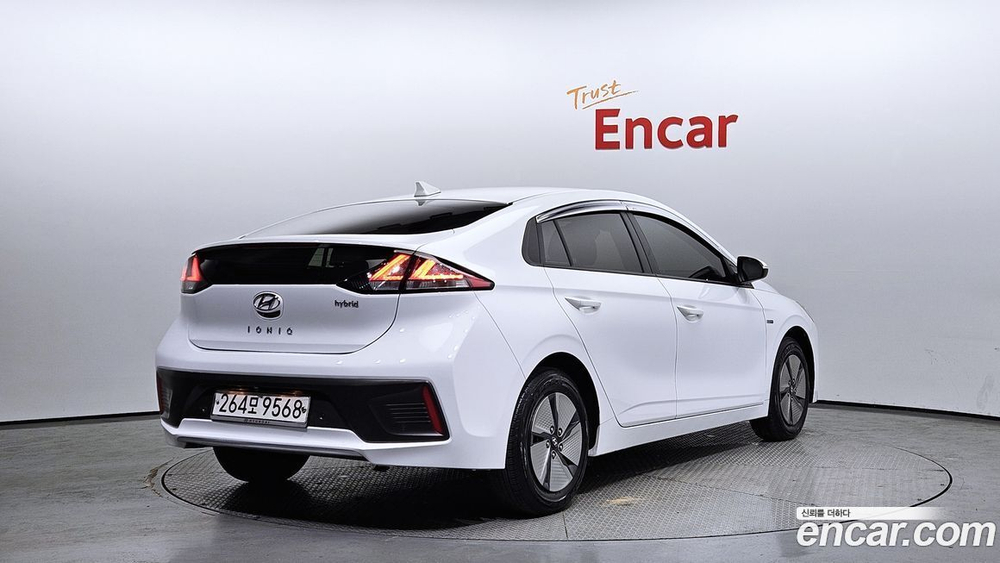 Hyundai The New Ionic Hybrid 1.6 HEV (04.2020)