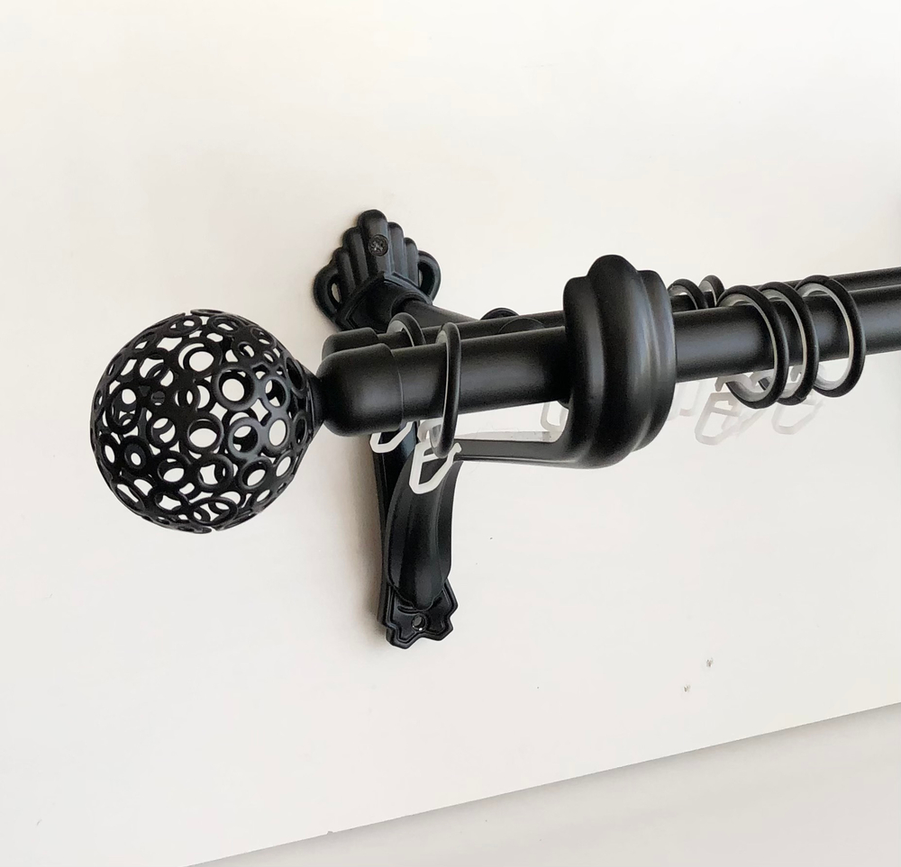 Карниз кованый консольный Шар ажурный d20/16 двухрядный, цвет черный