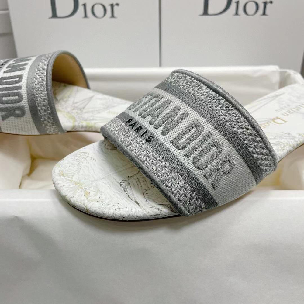 Шлепанцы Dior