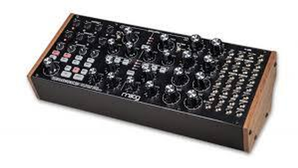 Moog Subharmonicon