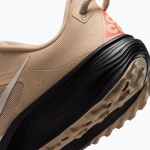 Кроссовки для бега Nike ACG Pegasus Trail linen/black/light crimson/light orewood brown