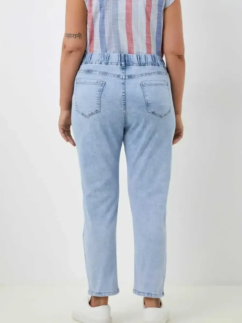 Джинсы на резинке