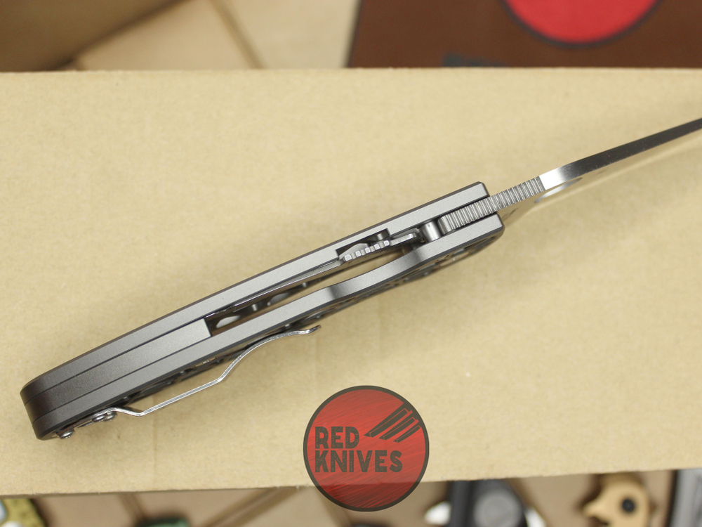 Нож Spyderco Edgerati - сатин клинок, рукоять светлый алюминий