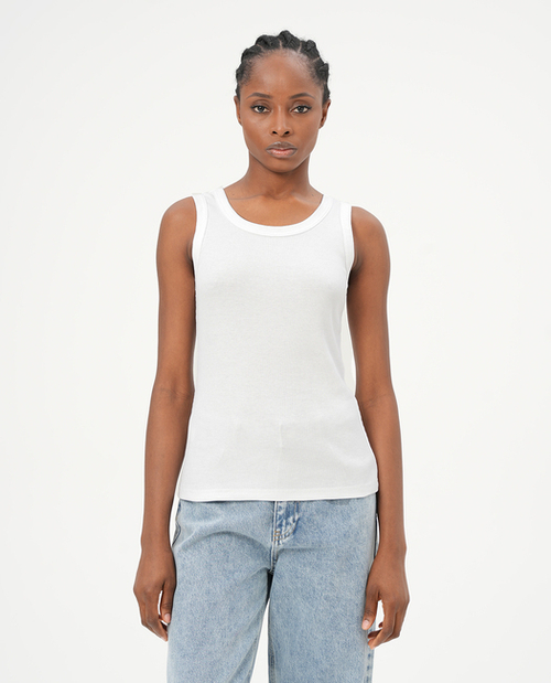 Топ на широких бретелях