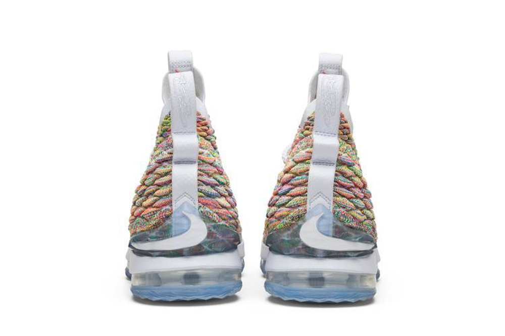 Кроссовки Nike Lebron 15 'Fruity Pebbles'