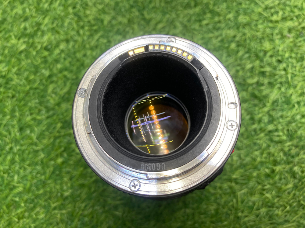 Canon EF 200mm 2.8L