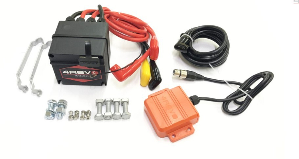 Лебедка автомобильная 4REVO SRX 13500 12В синтетический трос