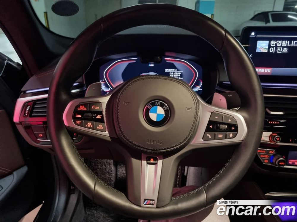 BMW 5 Series (G30) 530i M Sports (08.2021)