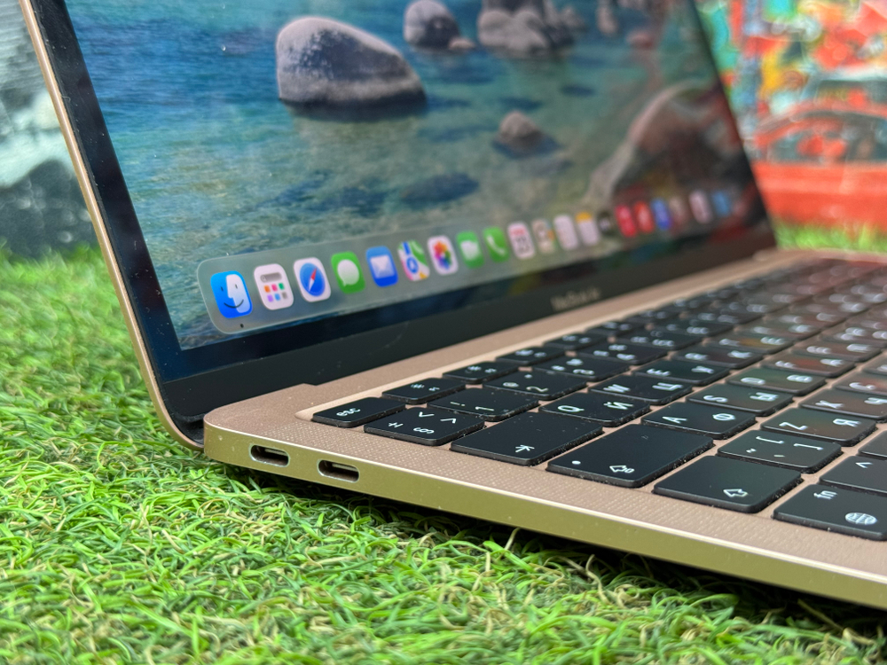 MacBook Air 13 M1 8/256GB A2337