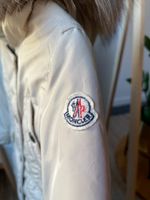 Пуховик Moncler