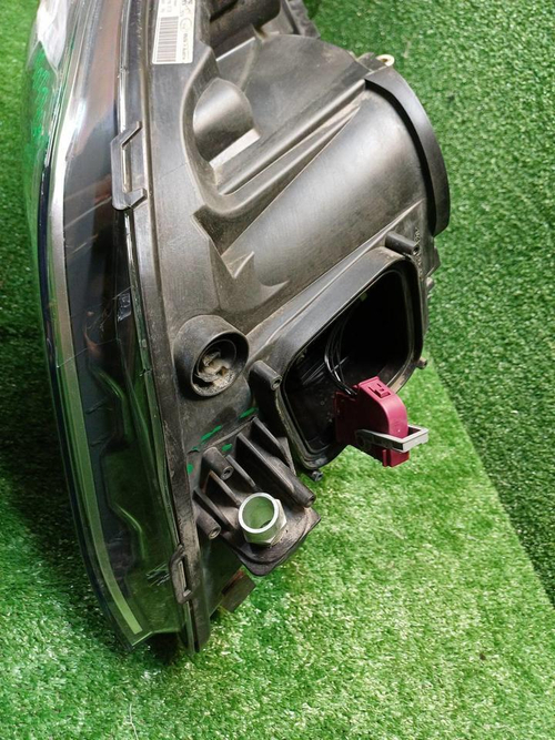 Фара правая Mercedes GLK X204 (2012-2015) ксенон