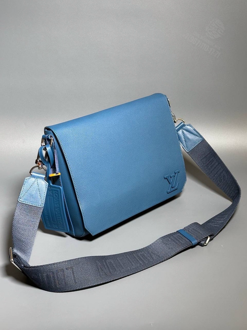 Сумка через плечо/мессенджер Louis Vuitton Takeoff