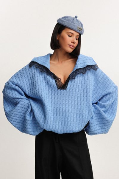 Джемпер с кружевом