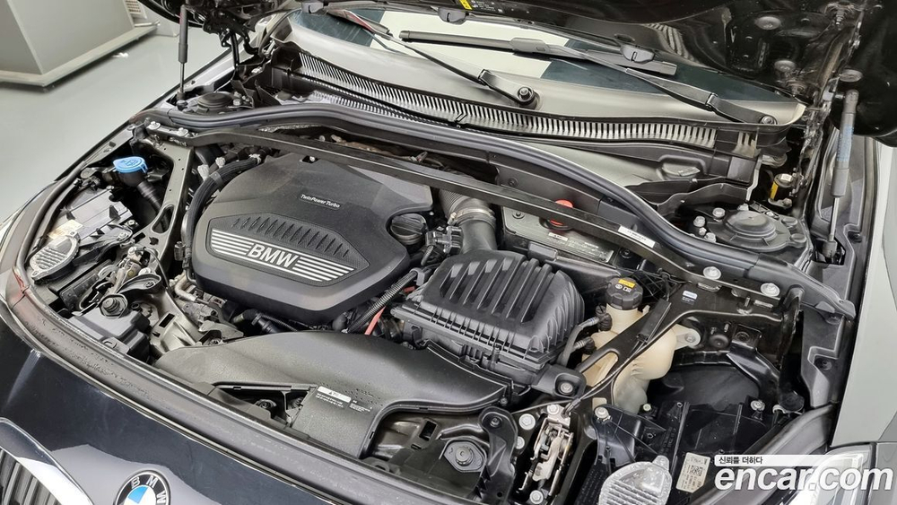 BMW 1 Series (F40) 118d Sports (08.2020)