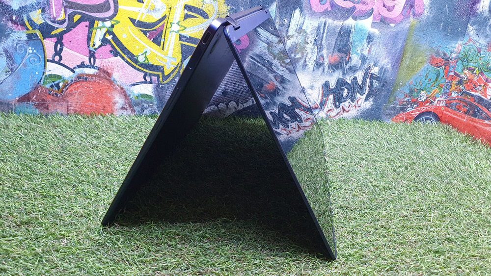 Ноутбук-трансформер ASUS i5-8/8Gb/FHD/Zenbook UX370UA-C4241T [90nb0en1-m09200]/Windows 10