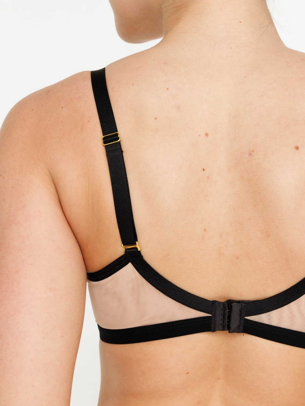 Бюстгальтер Zebra мягкая чашка на каркасах (черный/скин)