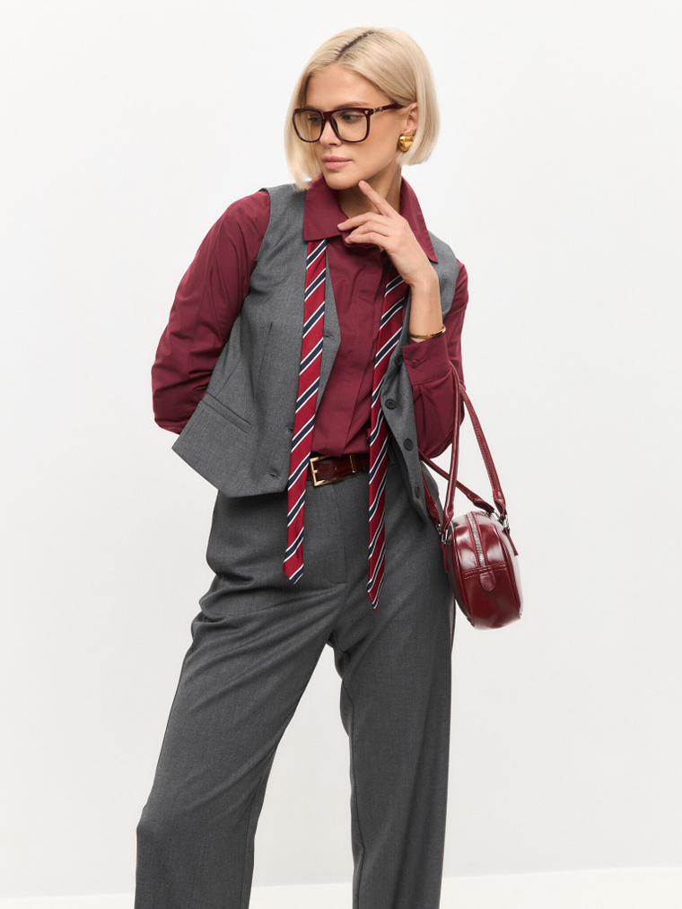 Рубашка полуприталенного силуэта