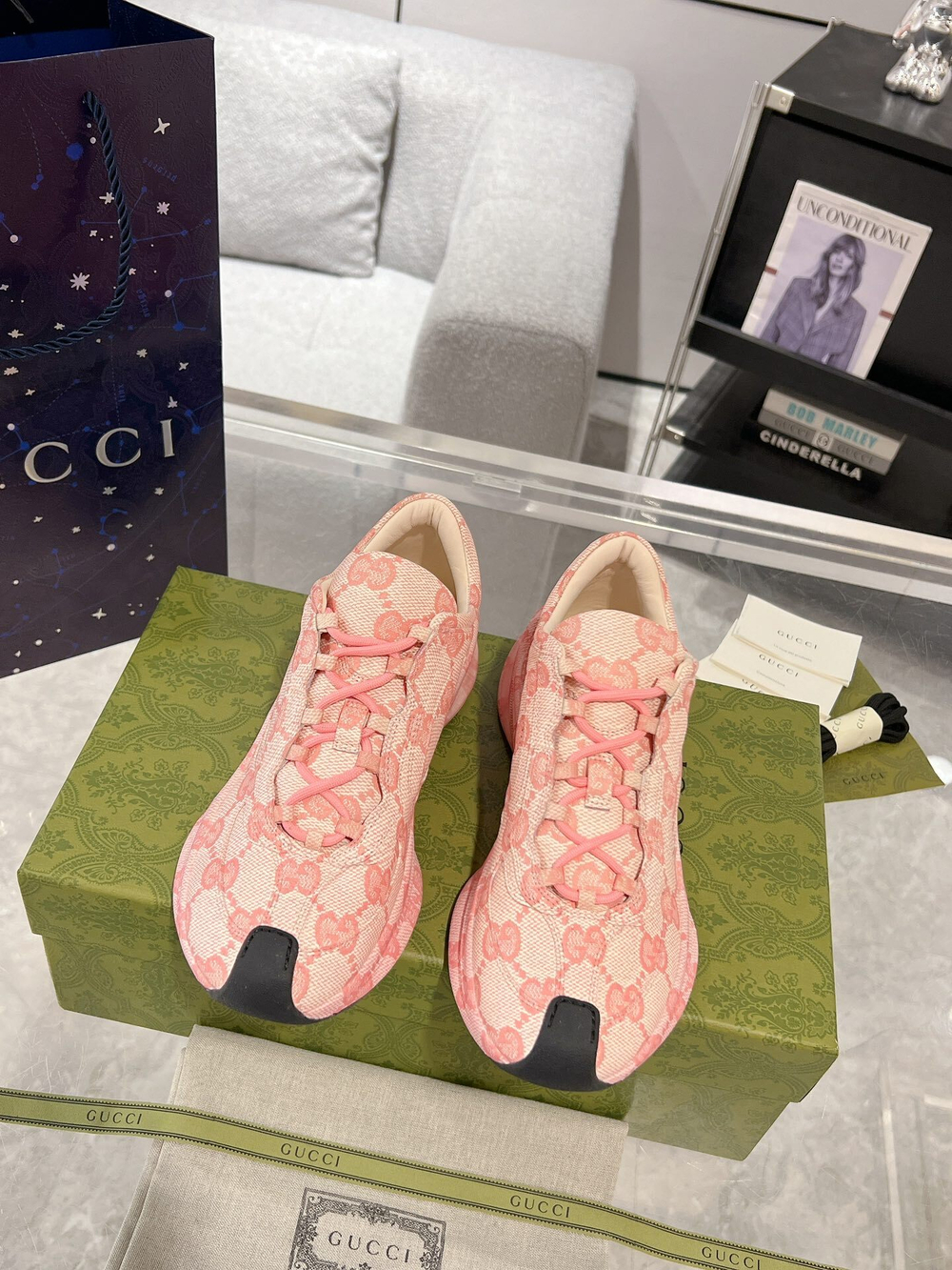 Gucci Sneaker (2 colors)