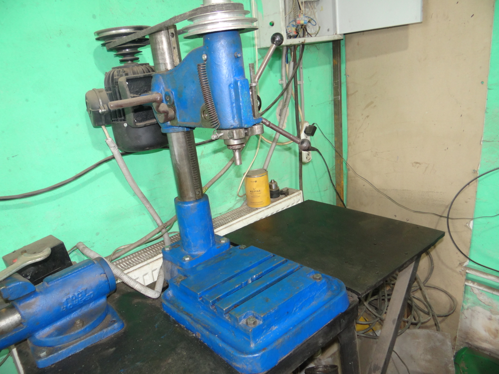 Станок сверлильный