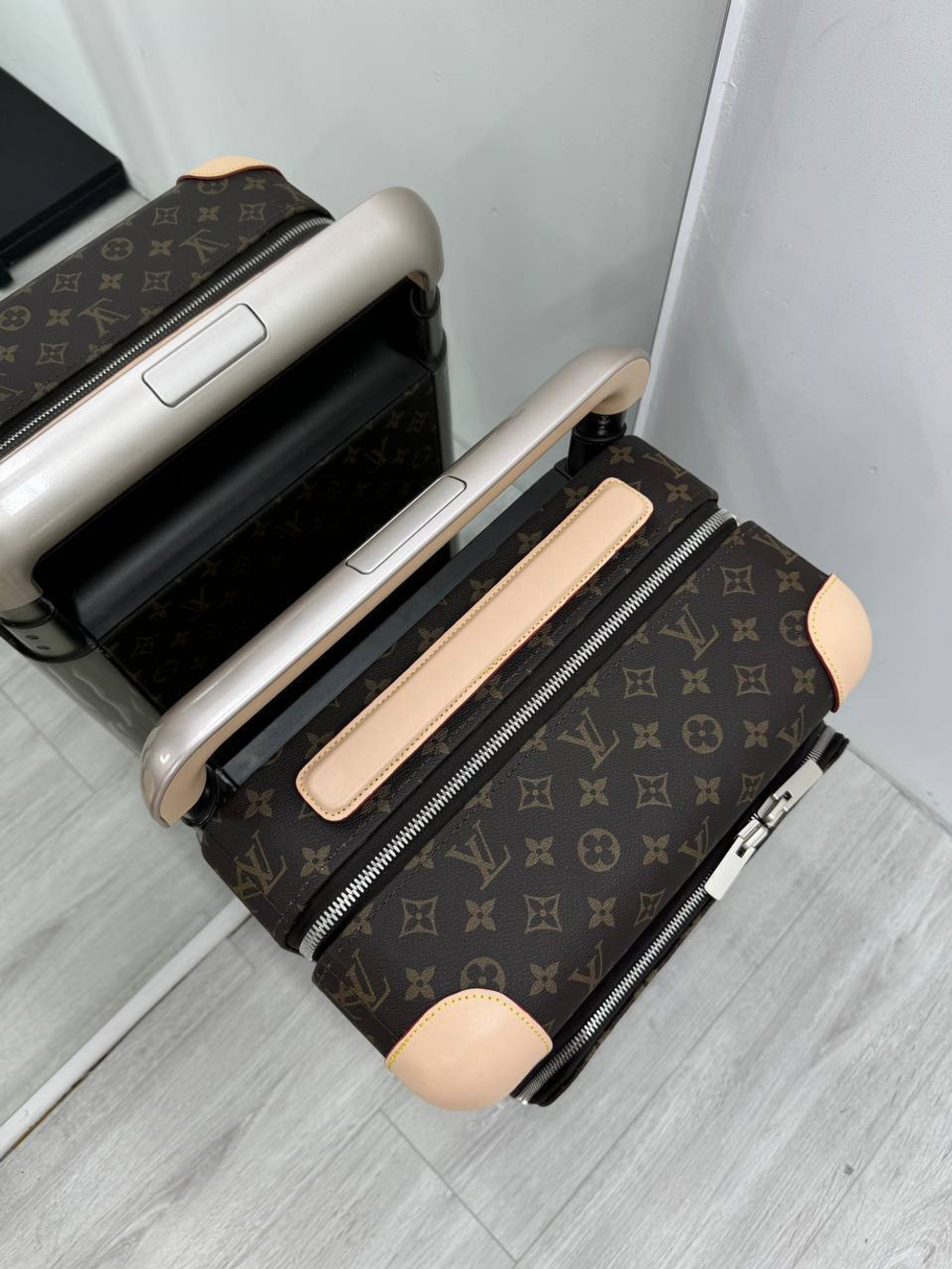 Чемодан Louis Vuitton