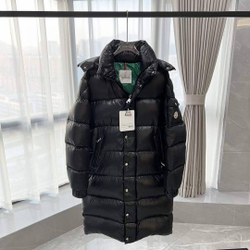 Пуховик Moncler