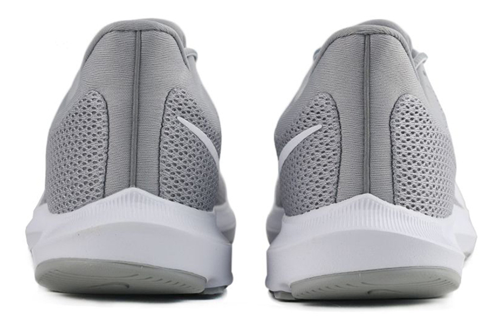 Кроссовки Nike Quest 2