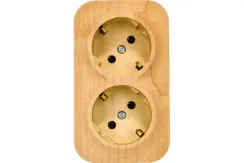 Розетка Legrand Quteo с заземлением двойная накладная дерево 25990