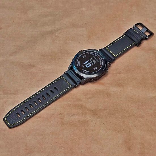 Ремешок 26 мм. Hemsut для Garmin натуральная кожа (Черный, желтая строчка)