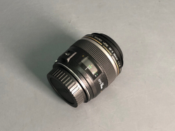 Canon EF-S 60mm 2.8 Macro USM