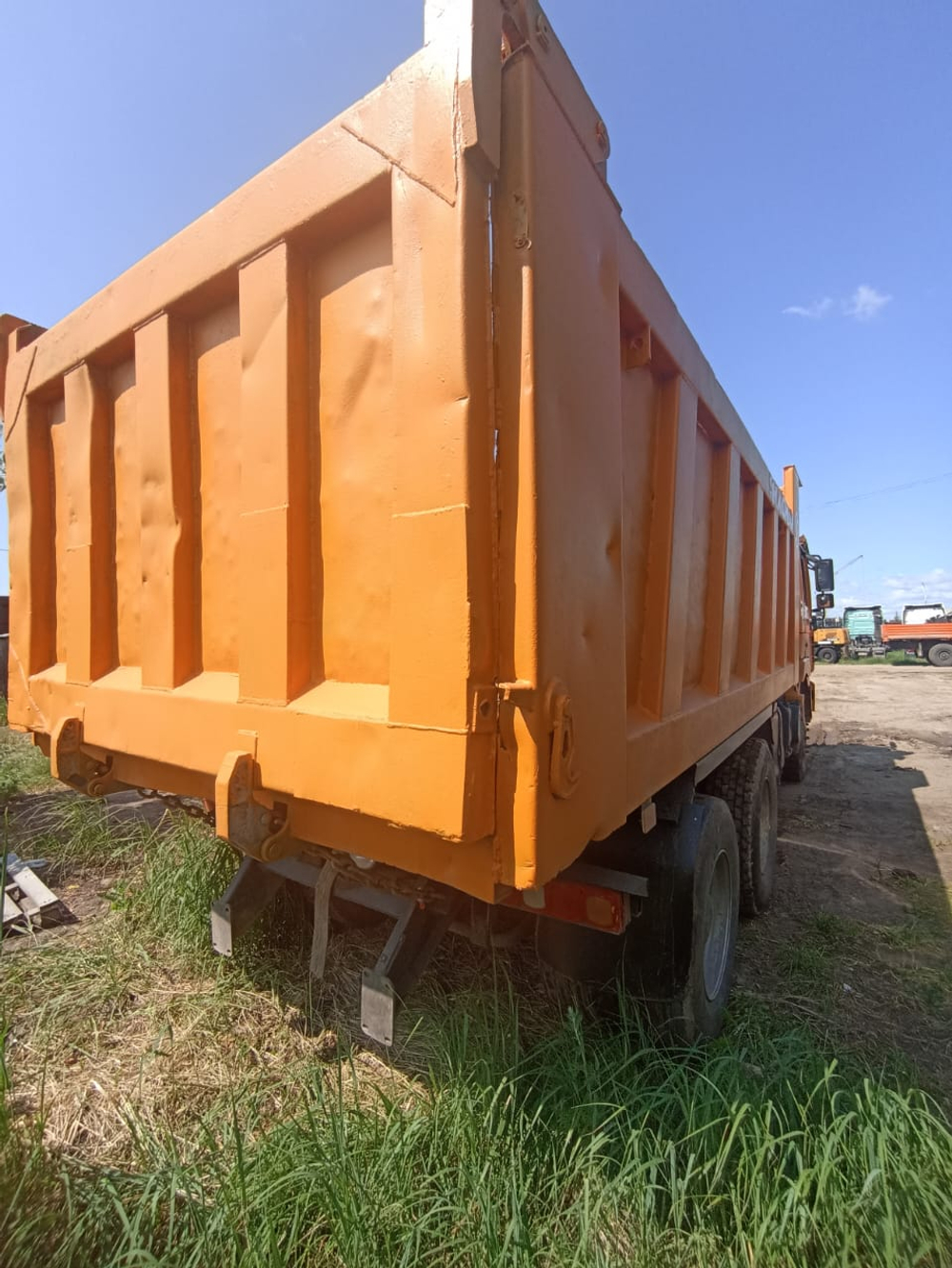 Shacman (Shaanxi) SX* 6x4 Самосвал SX3258DR384 (Дизельный, 9,7 л, 336 л.с., МТ)