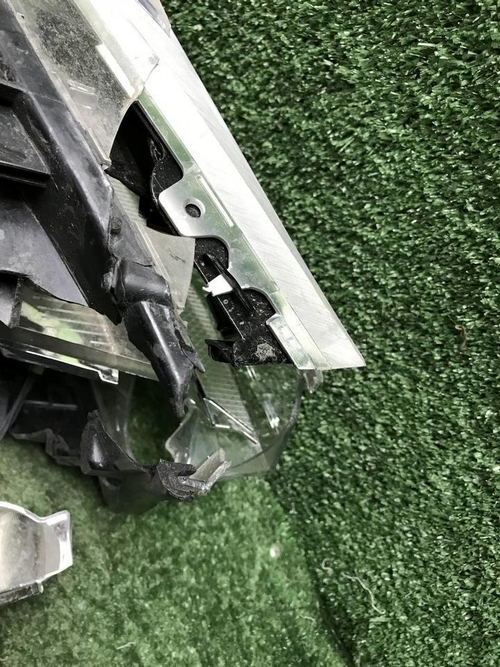 Битая Фара левая BMW 5er G30 (17-20) Adaptive LED