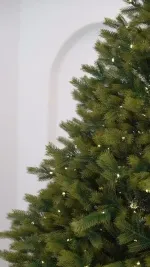 Елка с гирляндой «Эрмитажная» (Литая хвоя) 3 м