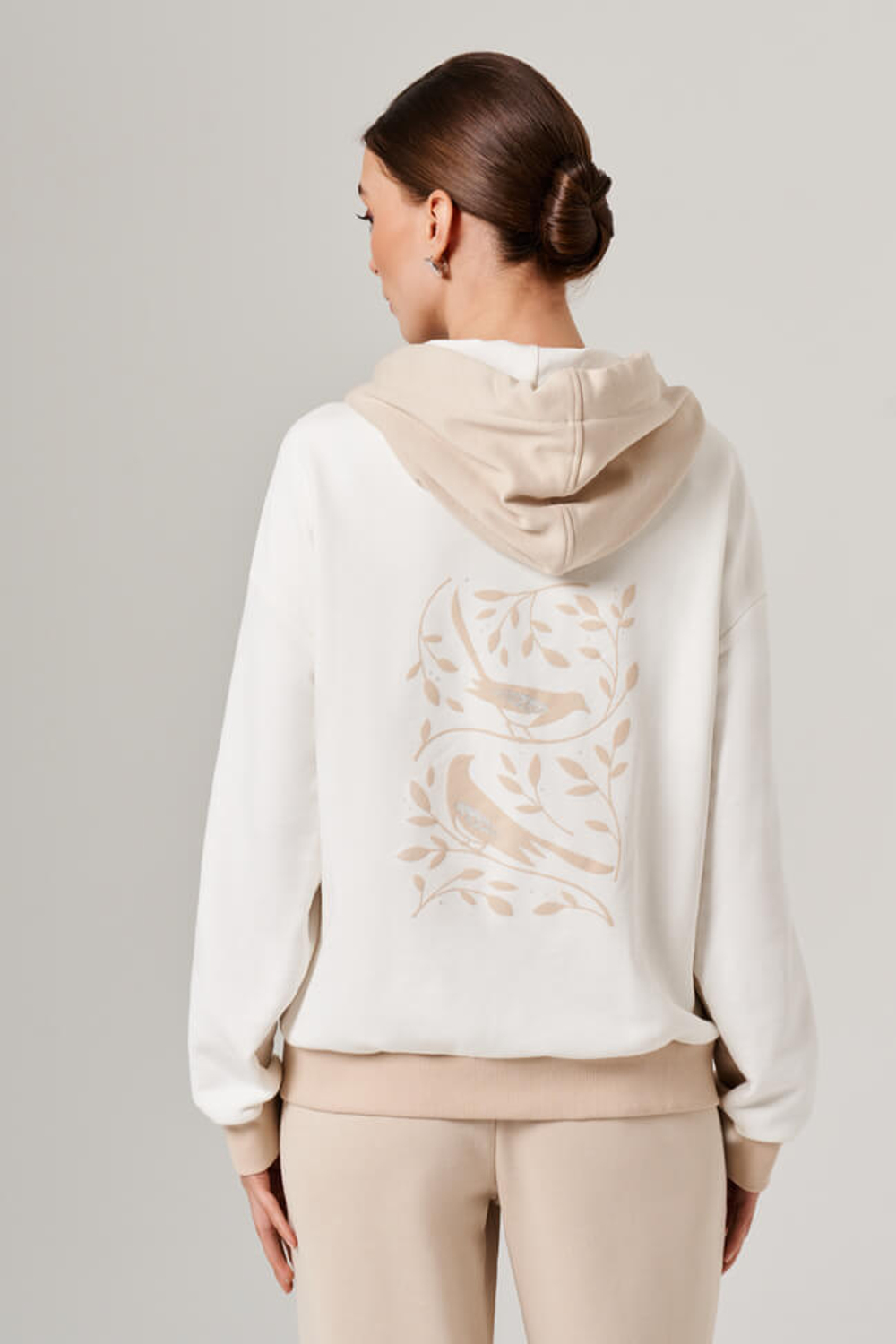 23151 Худи женский (бежевый / молочный)