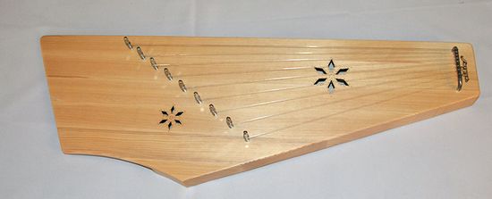 Гусли крыловидные МОЗЕРЪ 9 струн, цвет ель, двухкамерные Сергиевские