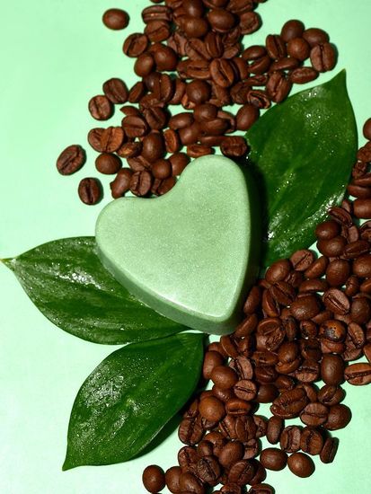 Молочко для умывания твёрдое с экстрактом зеленого кофе, Greena Avocadova, 50 г